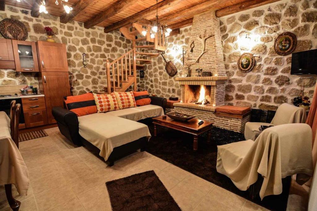 Villa Filanthi Kato Sinikia Trikalon Esterno foto